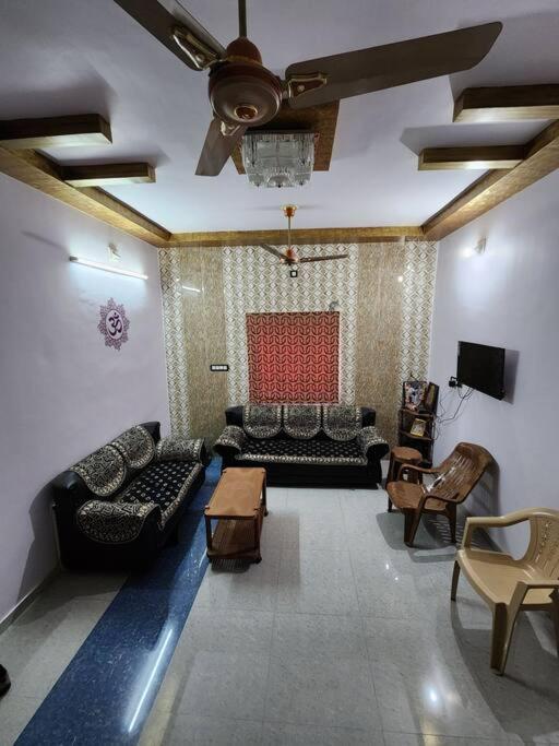 Farmhouse Close To Nature - Kesari Farm جاندي نجر المظهر الخارجي الصورة