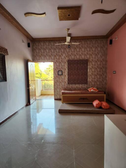 Farmhouse Close To Nature - Kesari Farm جاندي نجر المظهر الخارجي الصورة