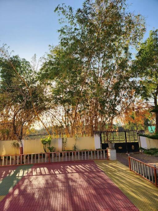 Farmhouse Close To Nature - Kesari Farm جاندي نجر المظهر الخارجي الصورة